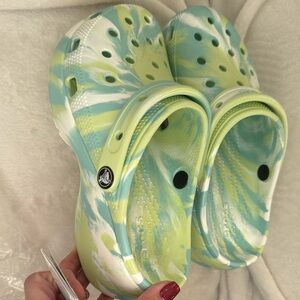 CROCS Green and White Swirl Clogs